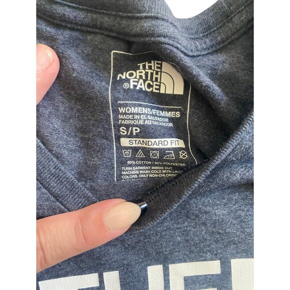 North Face Women’s TShirt - Picture 3 of 3